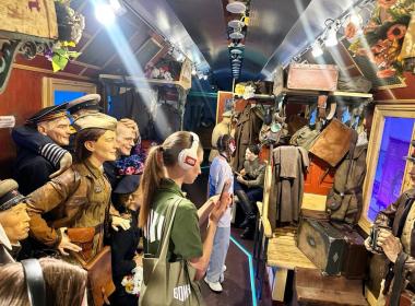 Курсанты в ЛНР встретили интерактивный Поезд Победы