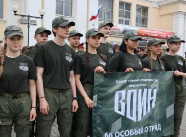 Свердловские курсанты встретили агитпоезд «Единство в памяти, сила в подвиге»