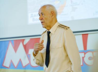 Урок мужества: встреча курсантов Центра «ВОИН» с легендой Амурской флотилии