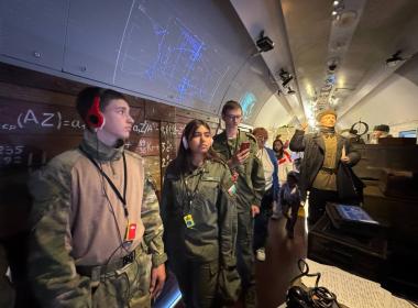 Инструкторы и курсанты филиала Центра «ВОИН» посетили передвижную выставку-музей «Поезд Победы».