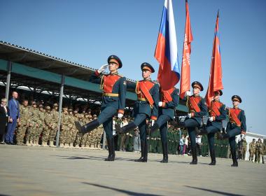 Дмитрий Шевченко встретился с семьей Абдуллиных, представляющих Центр «ВОИН» в финале «Семейной зарницы»