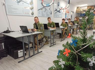 Названы лучшие пилоты дронов среди курсантов Центра «ВОИН»