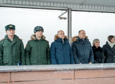 Директор Центра «ВОИН» Дмитрий Шевченко вручил курсантам Военного университета сертификаты об окончании обучения